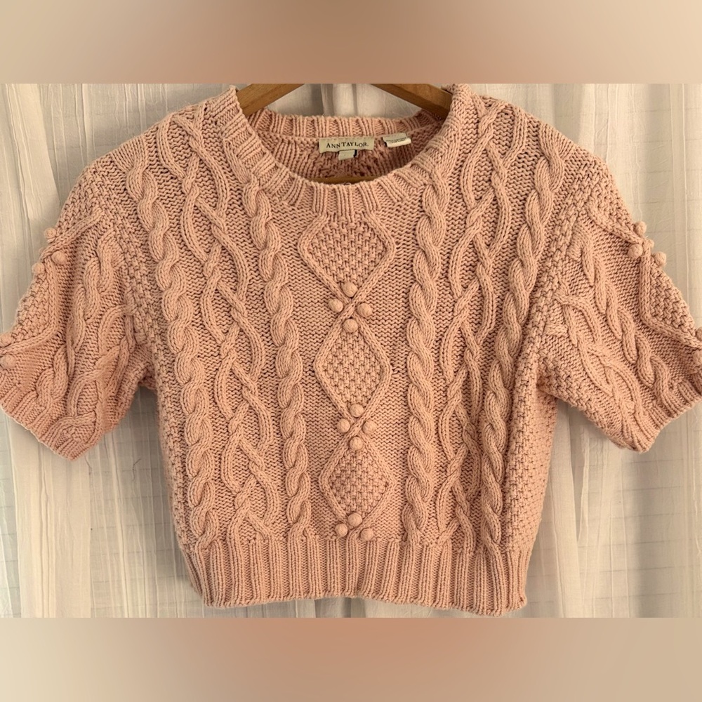 Ann Taylor. 100% Cotton! Short sleeve peach sweater.
